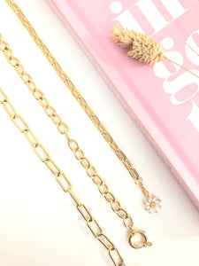 Square Gold Bracelet with Daisy Charm