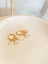 Load image into Gallery viewer, Falling Pearls Huggies Earrings
